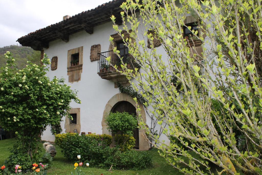 Casona De Trevino Guest House Cosgaya Ngoại thất bức ảnh